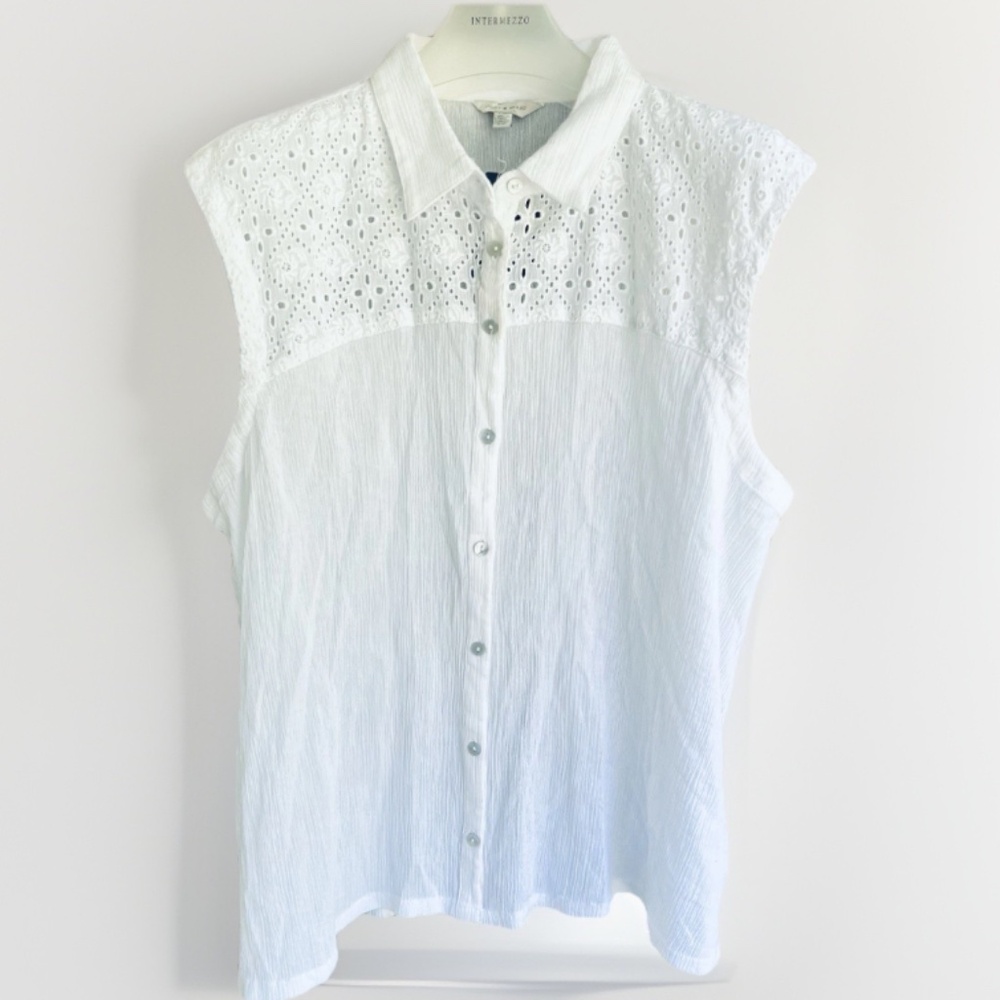 Lucky Brand White Crinkled Embroidered Top Boho Sleeveless Button Up Size L